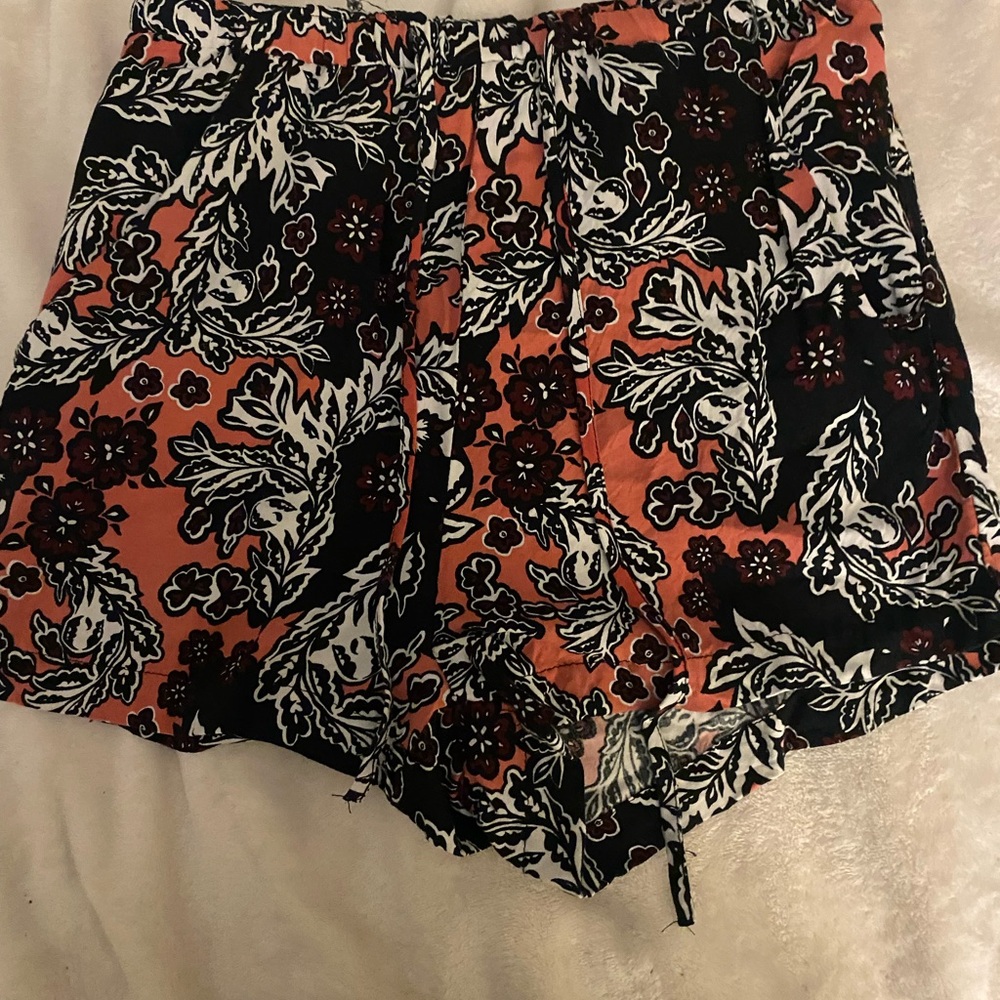 Floral Women's Shorts - Black and Orange